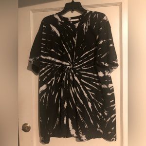 Tie Dye tshirt.